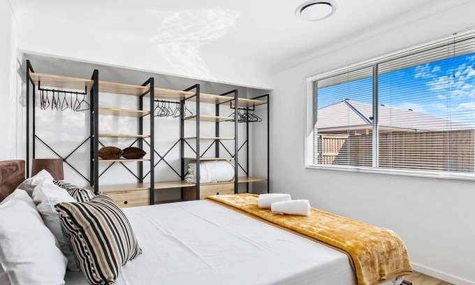 Point Vernon House | Serenity in Point Vernon