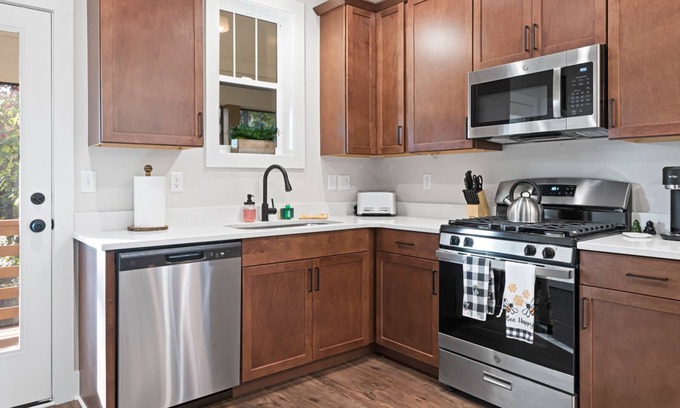 Fairview House | Serenity in the Mountains! Stunning Home for You!