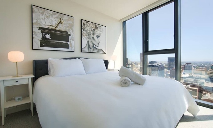 Adelaide Central Business District Apartment | Serenity in the Sky - 2BR Apt in Rundle Mall