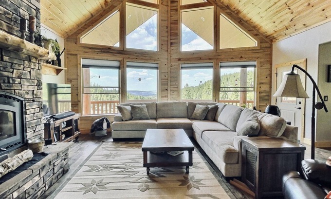Mammoth Creek Cabin | Serenity in Duck Creek Village - Huge cabin on 6 acres overlooking mountains