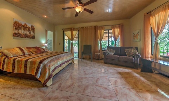 Venado House | Serenity Master Suite nestled on a 3-acre rain forest near La Fortuna!