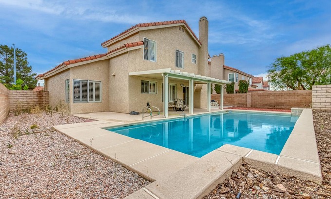 Spring Valley House | Serenity Suite; luxury retreat in the heart of Vegas