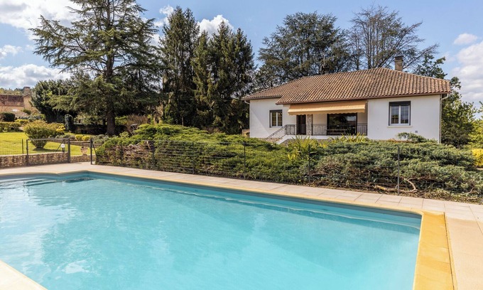 La Fagette Villa | Sergetta, a house with a big pool and huge garden