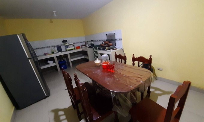Trujillo House | Servicio especial (cocina, lavadora y duchas con agua caliente)