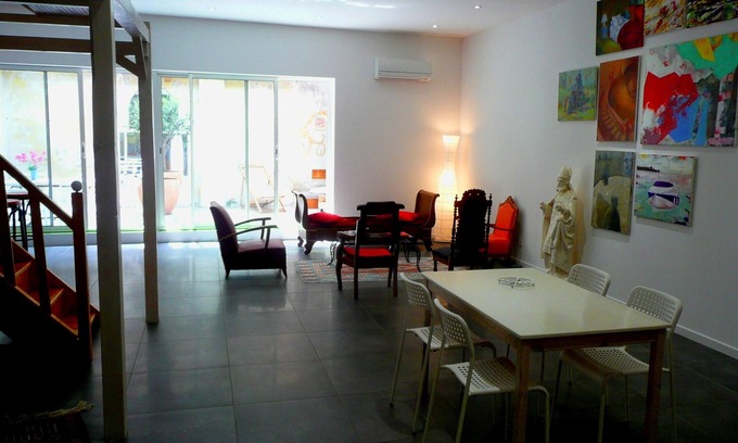 Sete Apartment | Sète center loft with patio