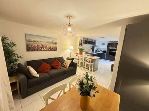 Horfield House | Sevastopol Four Bedroom House near Gloucester Road