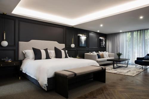 Greater Johannesburg Metropolitan Area Hotel | Seven Villa Hotel & Spa