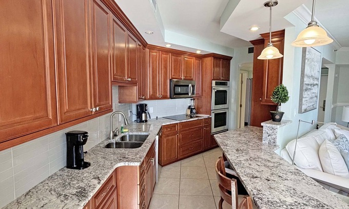 Miramar Beach Condo | 'Seventh Heaven at Surfside', An updated condo with gulf views