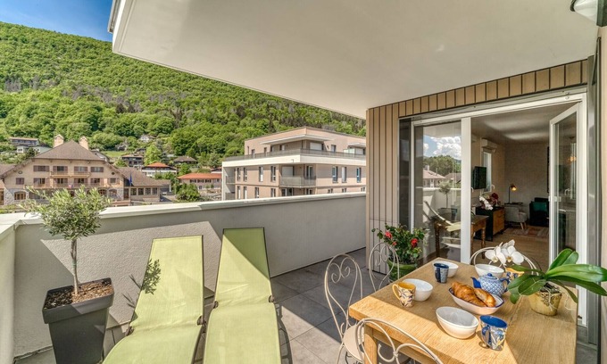 Sevrier Apartment | SEVRIER, Attique 79M2, Vues lac et montagnes, terrasse 38M2, 4pers.