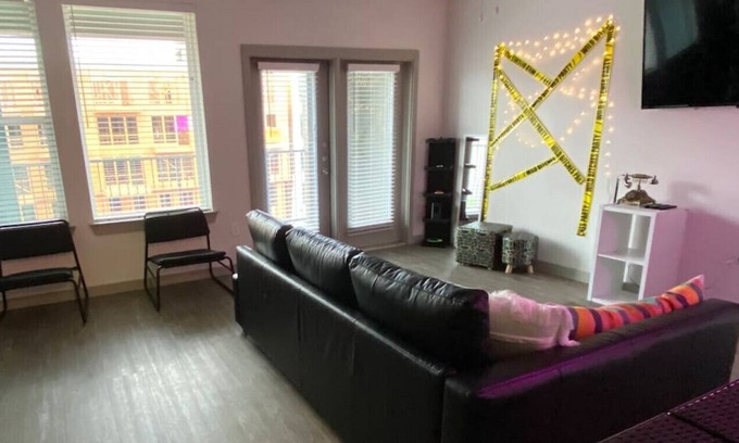 Kessler Apartment | Sexy & Sensual 1BR Escape