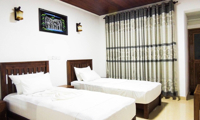 Debarawewa Cabin | Shaa Lodge
