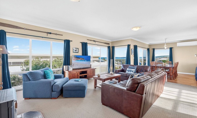 Goolwa Beach House | Shack@Goolwa Beach - Family Entertainer with Ocean Views & Walk to Beach
