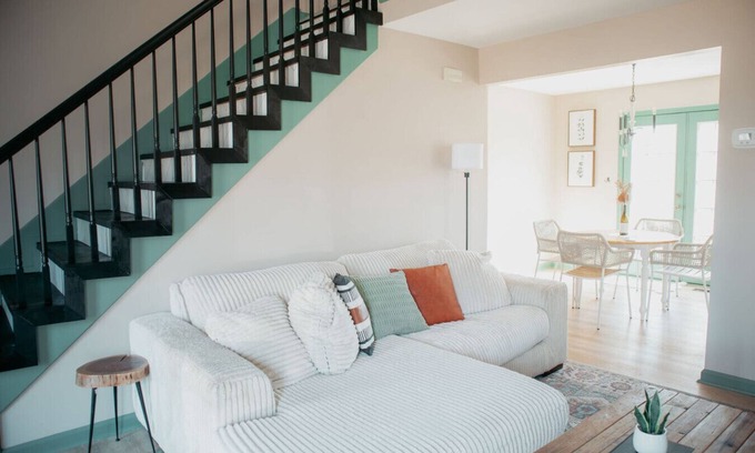 Clarksville Apartment | Shady Maple Home|King Bed & Fenced Yard, Location