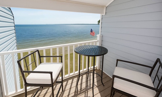 Shalimar Condo | Shalimar Waterfront in Finisterra |Views of Choctawhatchee Bay |Pool |Close to Eglin AFB & Hurlburt