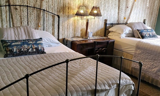 Ocala Hotel | Shamrock Cove Inn