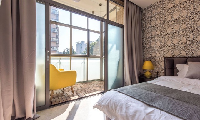 Downtown Shanghai Apartment | Shanghai Hills&Chuanyu Inn 17-101