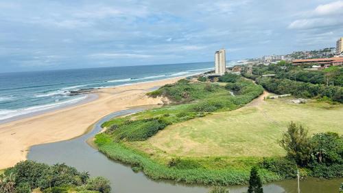 Doonside Apartment | Shangri La Holiday Apartment 803