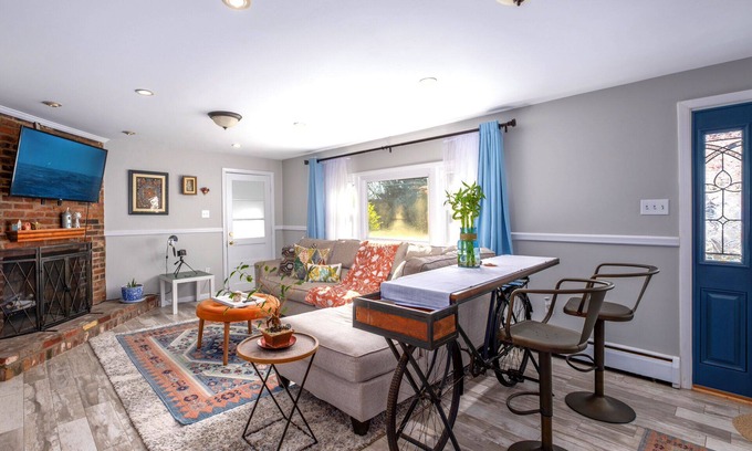 Claremont House | Shanti/Peace Home & Garden