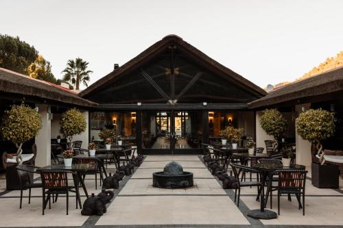 Monda Hotel | Shanti Som