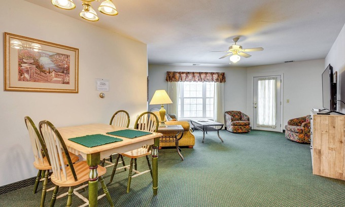 Pigeon Condo | Shared Hot Tub Access! Gem 4 Mi to Dtwn Caseville