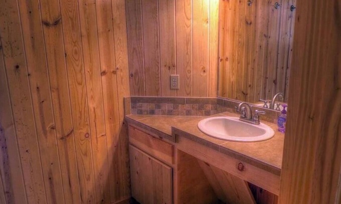 Leakey Other | Shelly Pool House