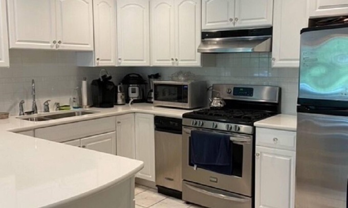 Shelter Island House | Shelter Island - Newly Renovated Home with Heated Outdoor Pool