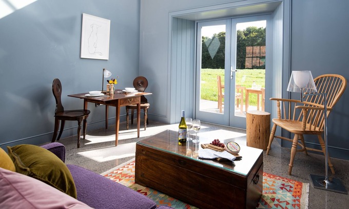 Haddington Apartment | SHEPHERD'S BOTHY AT PAPPLE STEADING - a luxury bolthole for 2 close to East Lothian's outstanding co