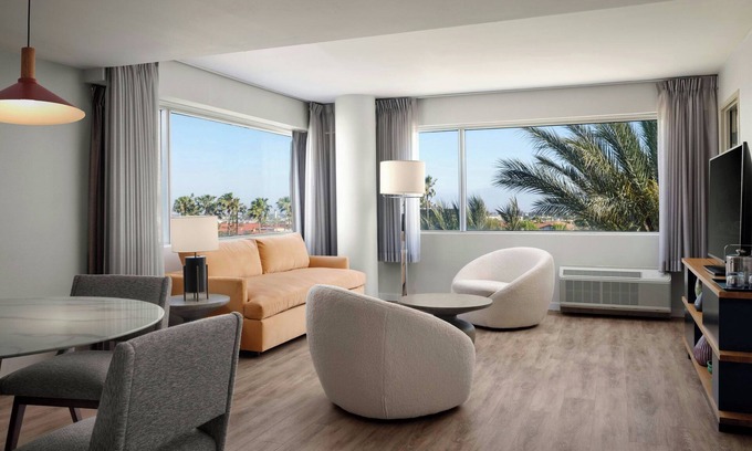 Ontario Hotel | Sheraton Ontario Airport Hotel