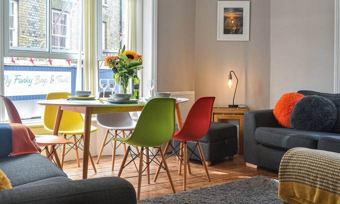Cowes Cottage | Shooters Cross Apartment