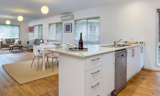 Shoreham House | Shoreham Holidays Beach Nature and Relaxation