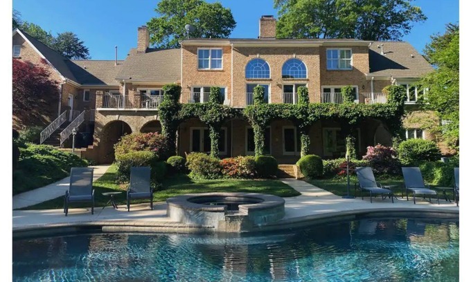 Huntersville House | Shoreway Cove | Lakefront Luxury with Private Pool
