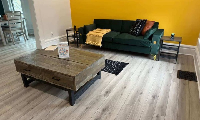 Victorian Village House | Short North - Convention- King Bed - Parking Free