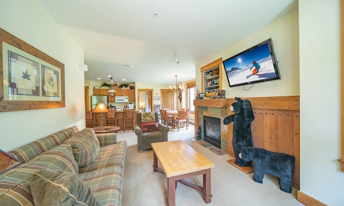 River Run Condo | Short Walk to the Gondola! Ground floor condo