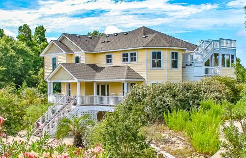 Sea Scape House | Show Boat