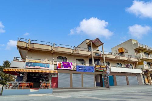 Agara Hotel | Shravanya Comforts
