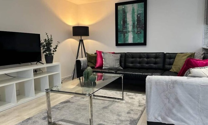 Shrewsbury House | Shrewsbury House, 3 En-Suites