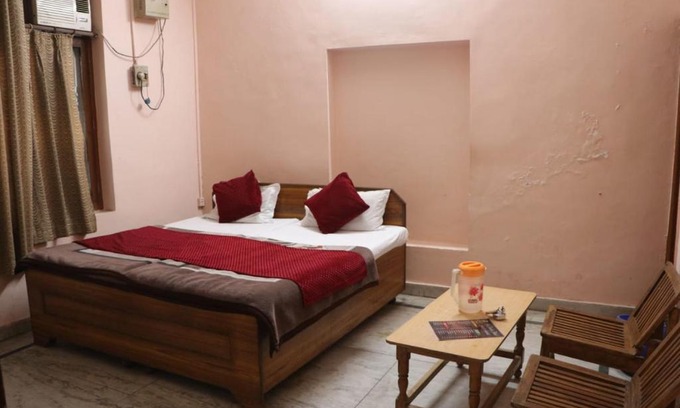 Haridwar House | Shri Banke Bihari Guest House, Bhoopatwala, Hiranwara, Haridwar, Uttarakhand, 249410
