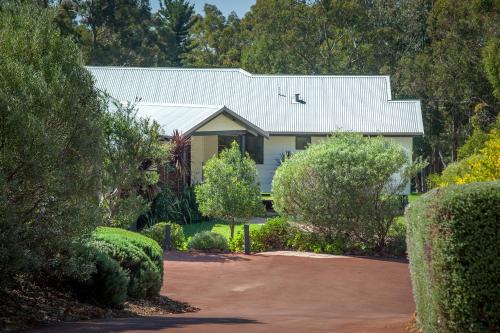 Yallingup Siding House | Shumadia I Private Properties