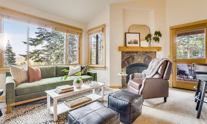 Truckee Condo | Sierra by AvantStay | Ski In/Ski Out!
