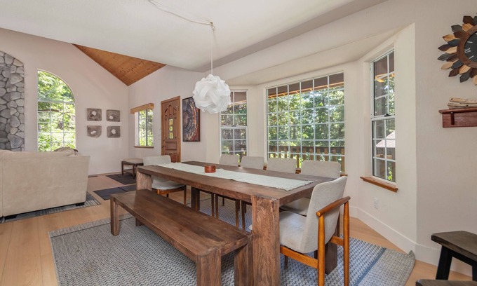 Dorrington House | Sierra Sanctuary- Hot Tub/Rec access