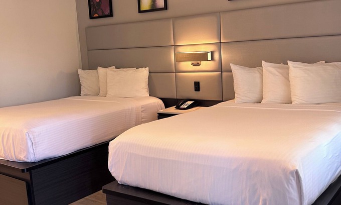 Newhall Hotel | Signature Inn Santa Clara