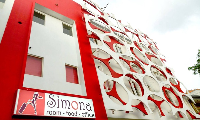 Batu Bolong House | Simona Hotel Twin Bed Room for maks 4 persons