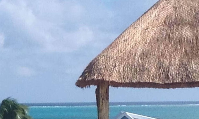 Caye Caulker House | Single Family House w/Pool/AC/Dock Free Paddleboards-sleeps 6