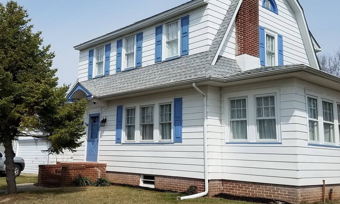 Marmora House | Single Family Large yard!