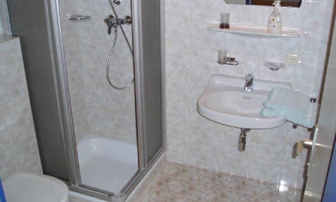 Altenmarkt im Pongau Apartment | Single room with shower, WC - Haus Sonnleitn