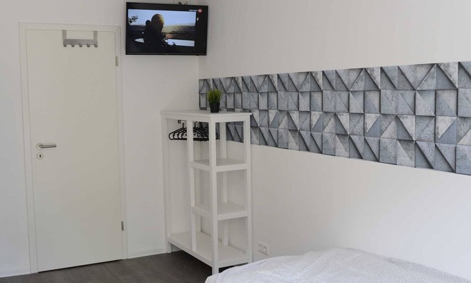 Pforzheim Apartment | Single Room - Pforzheim-Ferienhaus 24/7