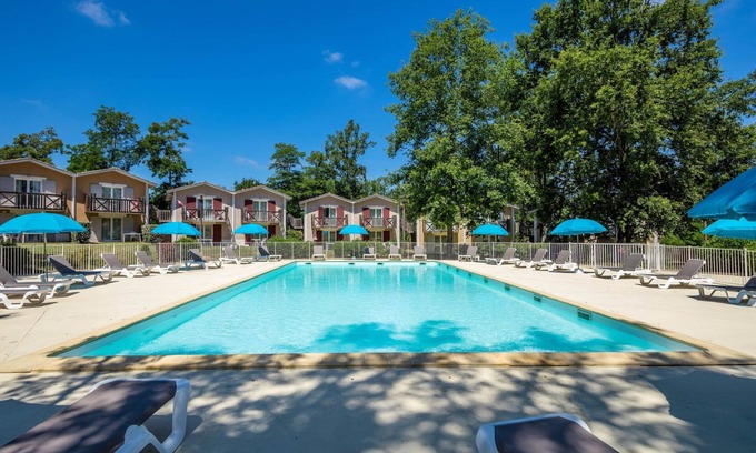 Barbaste Apartment | Single-storey terrace apartment in the Golf residence