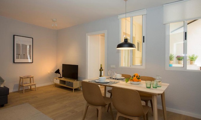 El Pilar Apartment | SingularStays Quevedo II
