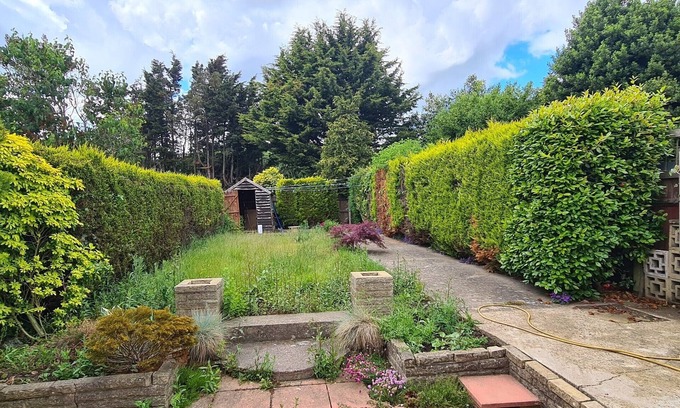 Heathrow Villages House | Sipson House West Drayton 3 bedroom 2 bathroom + parking close to LHR