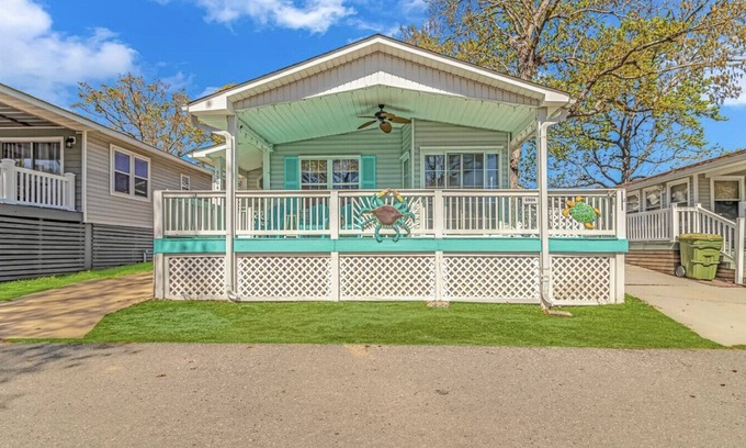 Myrtle Beach Cottage | Site 5504 OL 2bedroom with golf cart!